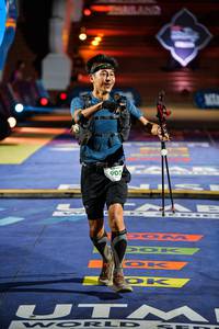 BIB: 905
                            <button type="button" onclick="openModal(22754215)" class="btn btn-primary btn-sm float-right btn-popup" data-toggle="modal" data-target=".modal-high-quality">
                        <i class="fas fa-shopping-cart"></i> Add to Cart
                    </button>
                                            <button type="button" onclick="isThisMe(22754215, true)" class="btn btn-success btn-sm float-right btn-popup btn-isme hidden" data-toggle="tooltip" data-placement="bottom" title="นี่คือรูปของคุณใช่ไหม คลิกที่นี่เพื่อเอาเข้าอัลบั้ม">
                        <i class="fas fa-plus"></i> Add to album
                    </button>
                    <button type="button" onclick="isThisMe(22754215, false)" class="btn btn-warning btn-sm float-right btn-popup btn-isnotme hidden">
                        <i class="fas fa-ban"></i> Remove from album
                    </button>